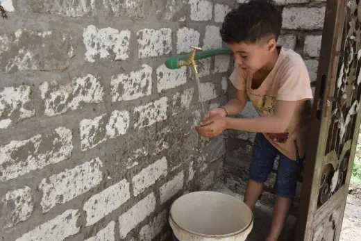 وأين ينتهي: صنبور في بيت واحد
