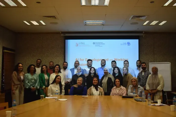 جلسة عمل الذكاء الاصطناعي من أجل التنمية التي نظّمها بالاشتراك مع J-PAL، الجامعة الأمريكية بالقاهرة